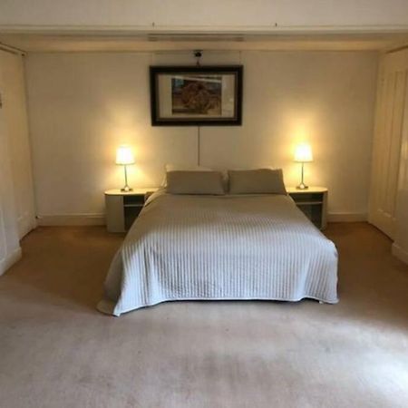 Vrijstaande Rietgedekte Villa Nabij Uitvalswegen Wassenaar Exteriör bild