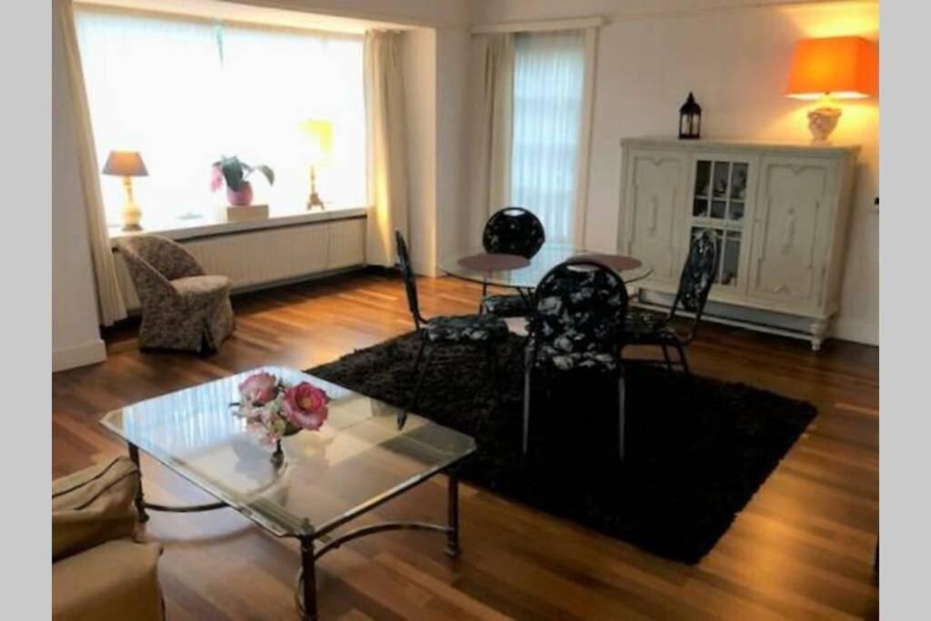Vrijstaande Rietgedekte Villa Nabij Uitvalswegen Wassenaar Exteriör bild